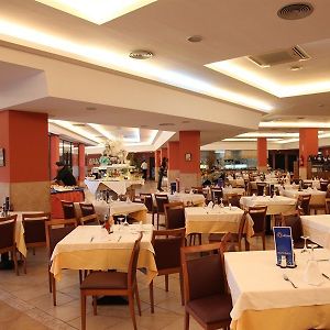 Ohtels Vila Romana